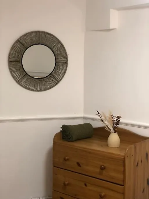 Apartment Beautiful 2 Bedroom Garden Flat In Great Location Bristol